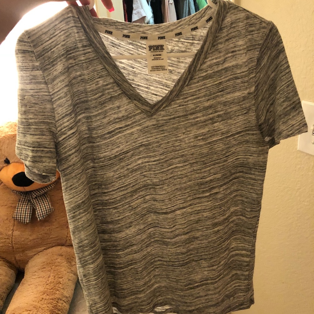 Pink VS T-shirt